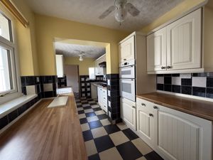 Photo 25- click for photo gallery